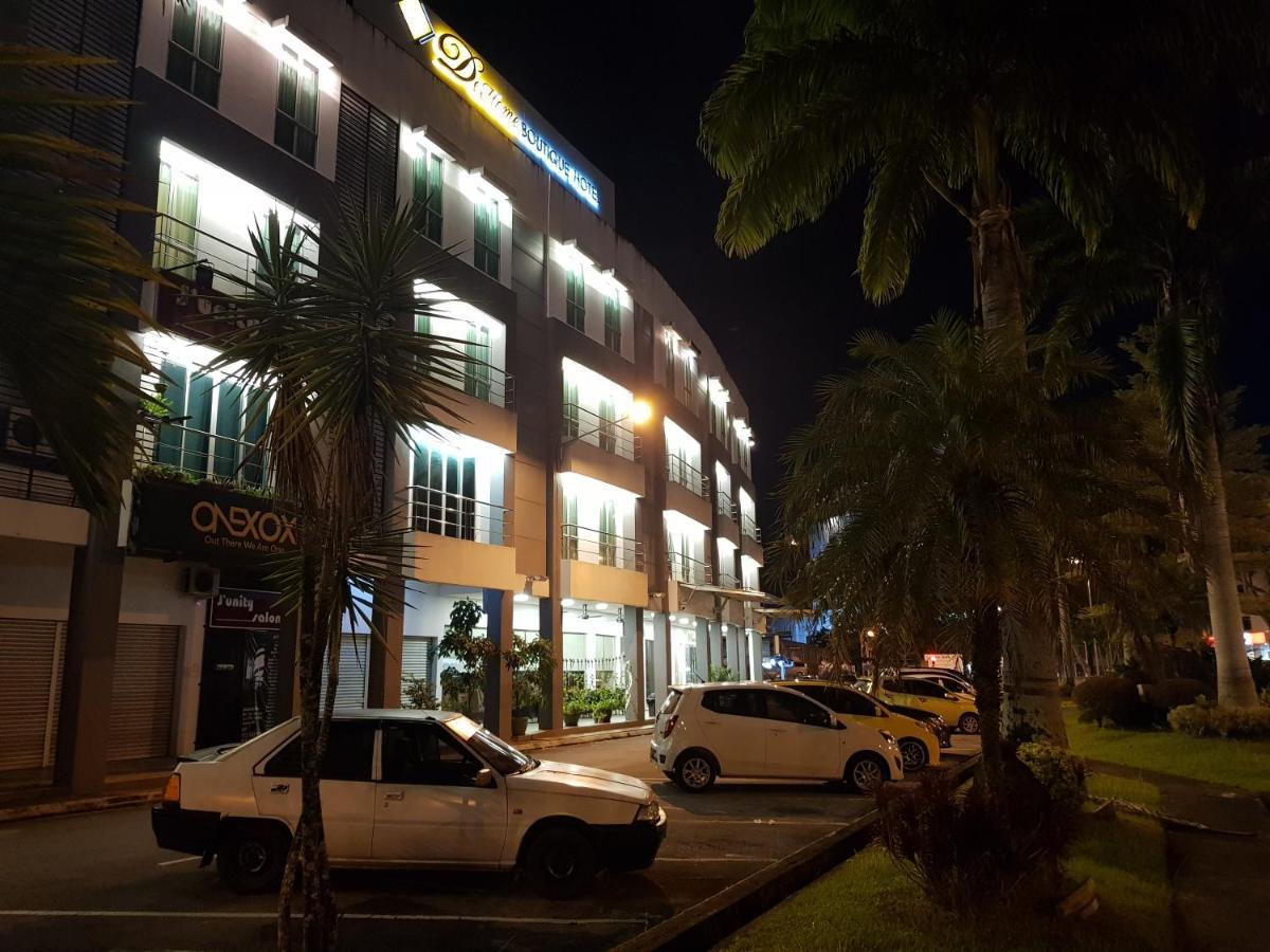 Dehome Boutique Hotel Kuching Exterior photo