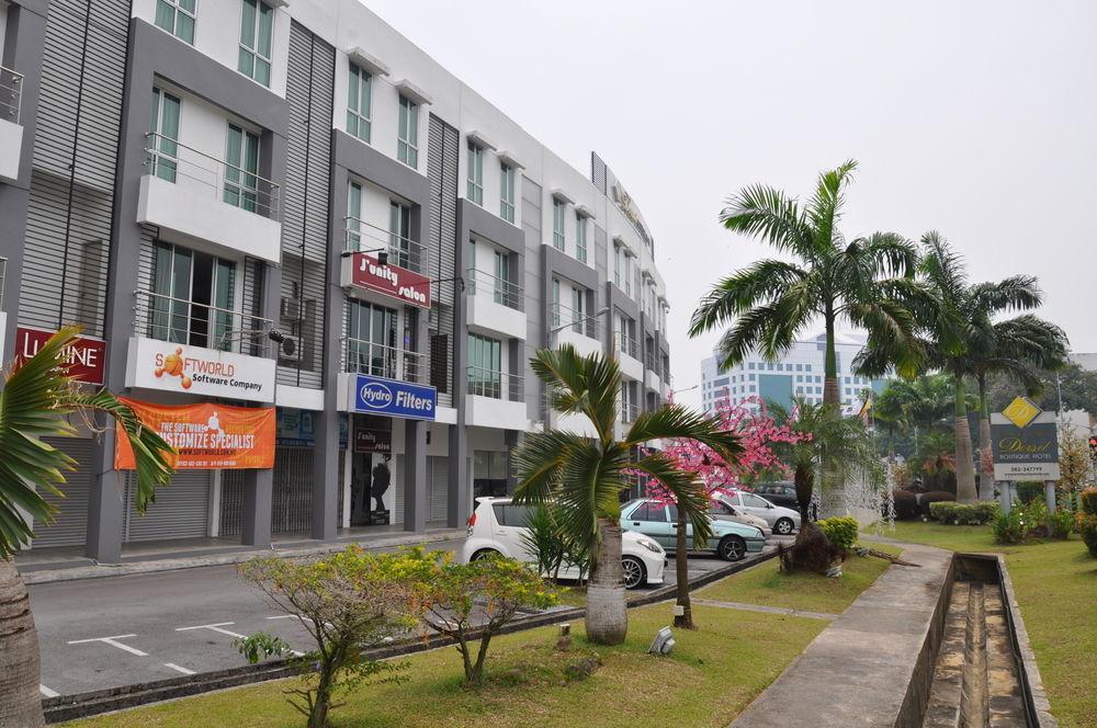 Dehome Boutique Hotel Kuching Exterior photo