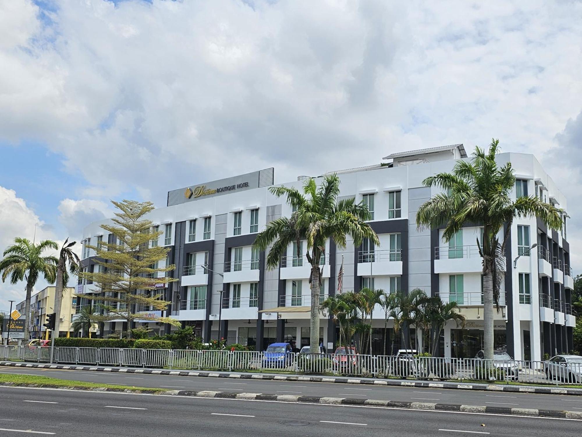 Dehome Boutique Hotel Kuching Exterior photo